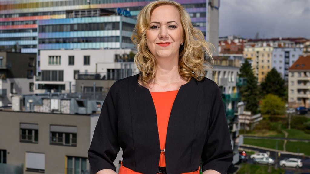 Praha 10 nemá plán, jak vyřeší otázku nového sídla své radnice. Přesto chce prodat strategický majetek za miliardu